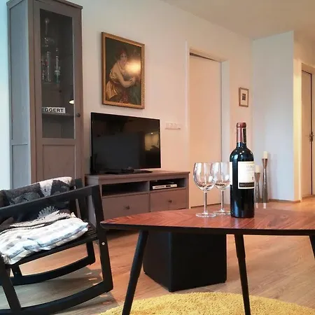 Alfred's Premium Apartment *